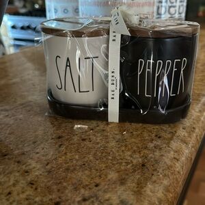 New set RAE DUNN SALT & PEPPER Shakers